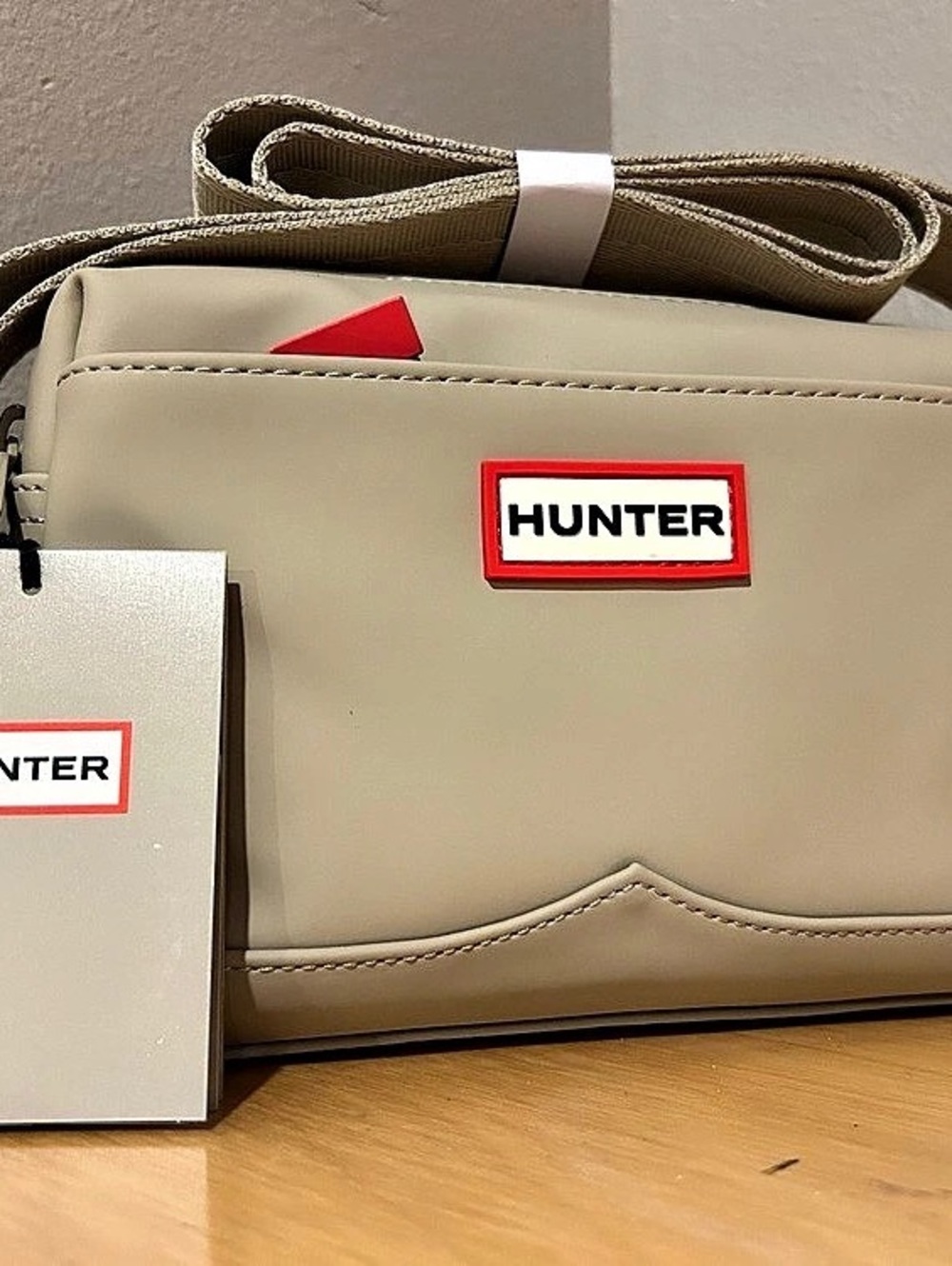 Hunter Original Rubberised Mini Crossbody Beige Bag NWT